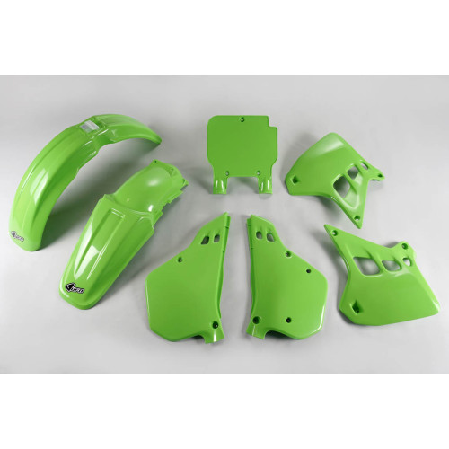 UFO Plastkit Kawasaki green