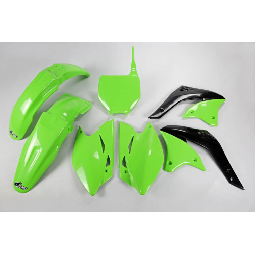 UFO Plastkit Kawasaki green