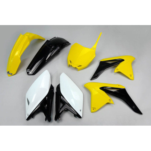 UFO Plastkit Suzuki 999 13