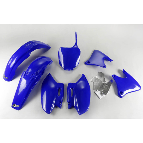 UFO Plastkit Yamaha blue