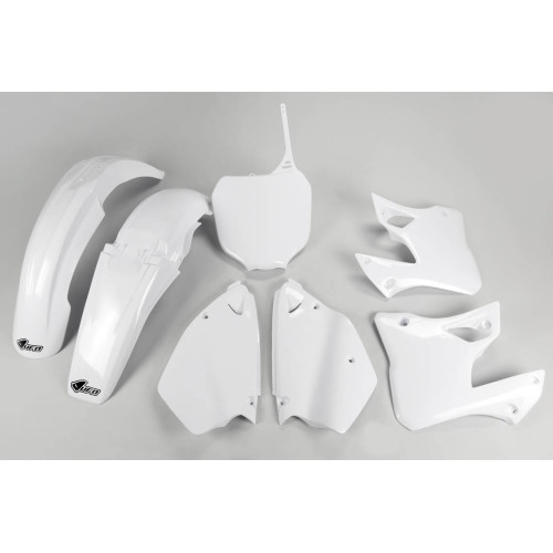 UFO Plastkit Yamaha white