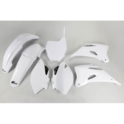 UFO Plastkit Yamaha white