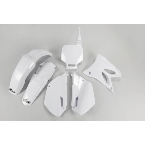 UFO Plastkit Yamaha white