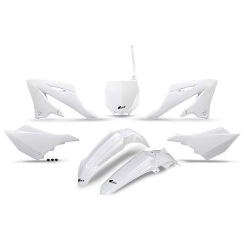 UFO Plastkit Yamaha white